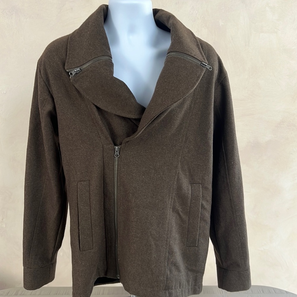 Cobra collar jacket